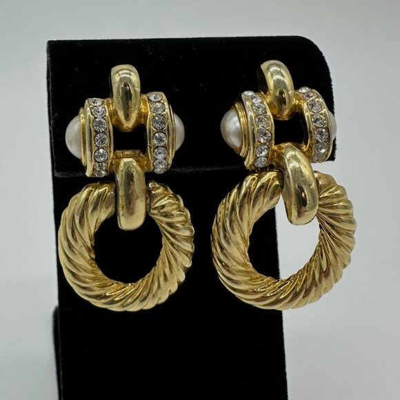 1980s Vintage Givenchy Gold Clip Earrings - Picture 1 of 3